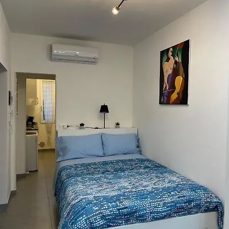 Daisy House * Ferrara