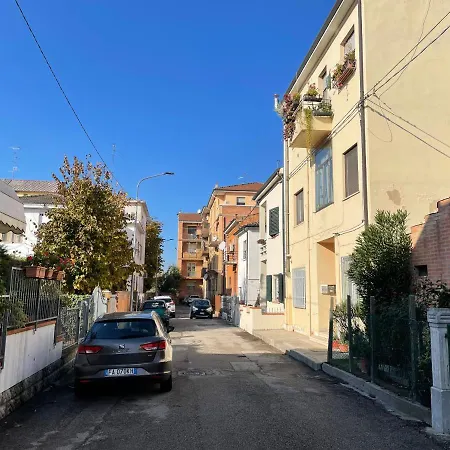 Daisy House Lägenhet Ferrara