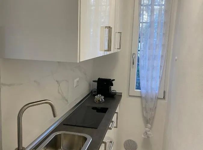 Lägenhet Daisy House Ferrara